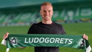 记者：拜仁想签亨德里克-邦曼，因佩雷茨将离队+乌尔赖希未来未定