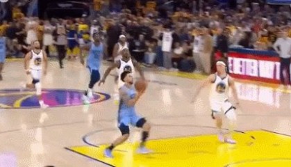 乐鱼app-水平稀烂or极致控场？勇熊一战被离谱吹罚抢戏