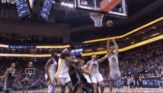 乐鱼体育官网-追梦格林或不会被追加禁赛 只因小萨有动作在先？